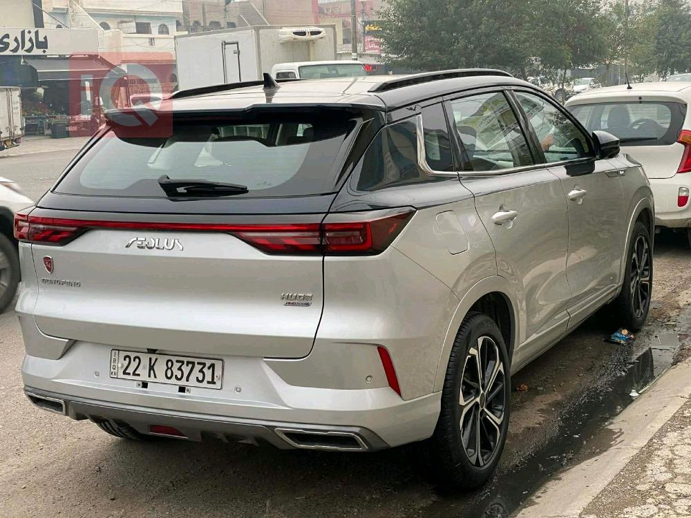 دونج فينج ايلوس هيوج